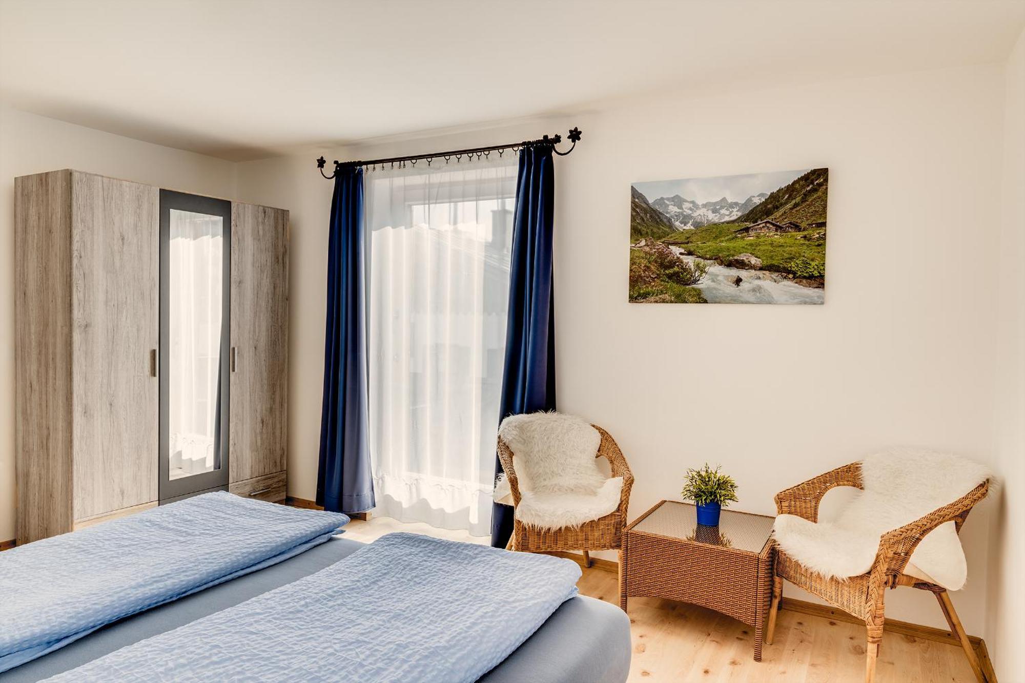 Gaestehaus U Ferienwohnungen Veronika Incl Fruehstuecksbuffet Und Koenigscard Mit 200 Kostenlosen Attraktionen Unterammergau Exteriör bild